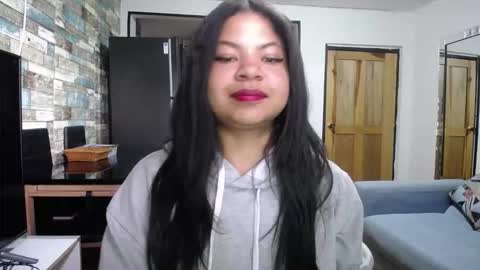 Nicole online show from 10.06.25