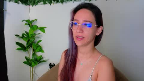 nicoleirisxxx online show from 04.09.26