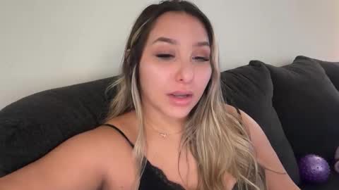 nicolelovesyou444 online show from 10.21.25