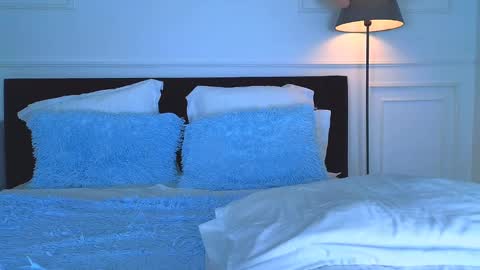 Nicole online show from 02.19.25