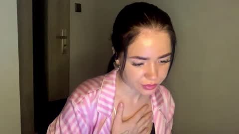 Nicole online show from 03.17.26