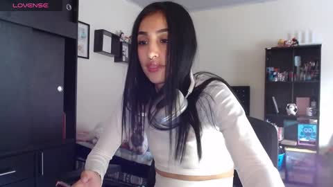 Snapshot of nicoletta_c66 chatting on 01.05.26 Nicole online show from 01.05.26