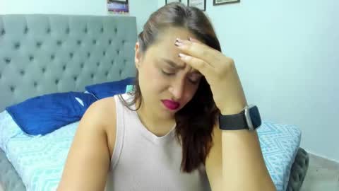 Snapshot of nicolewind_ chatting on 02.17.25 ELIZABETH online show from 02.17.25