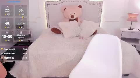 Nicolle online show from 12.30.24