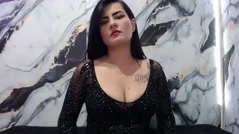 Snapshot of nicolle_gomes chatting on 12.18.25 nicolle gomes online show from 12.18.25