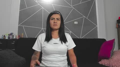 Snapshot of nicolle_gomes chatting on 03.06.26 nicolle gomes online show from 03.06.26