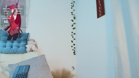 Nicolle online show from 09.21.25