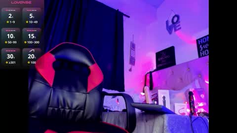 nicollee_77 online show from 02.16.26