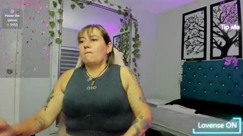 Snapshot of nicolleegp chatting on 02.25.26 Daniela aponte online show from 02.25.26