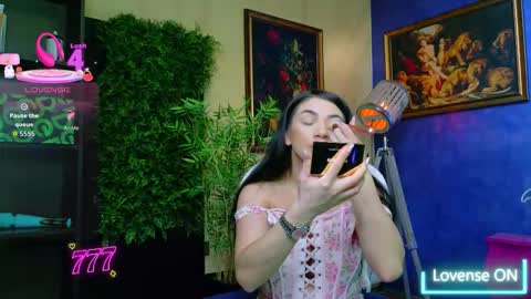 Nicolle online show from 03.13.26