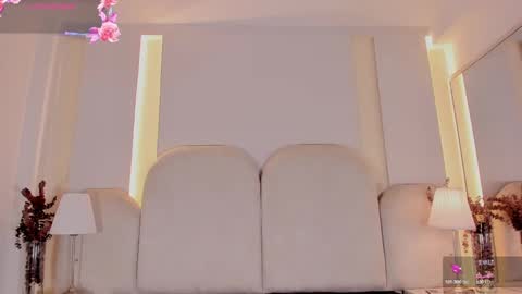 Nicol  online show from 03.04.25