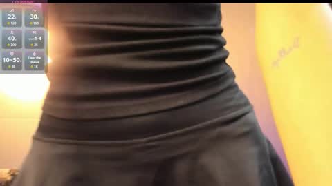 Snapshot of nicolvibes_212 chatting on 11.19.25 Nicol online show from 11.19.25