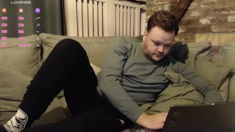 Snapshot of nielsgellen chatting on 02.10.26 nielsgellen online show from 02.10.26