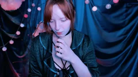 Snapshot of night_liliths chatting on 02.07.25 Lilitht online show from 02.07.25