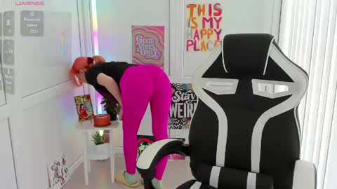 Bestie online show from 05.04.26