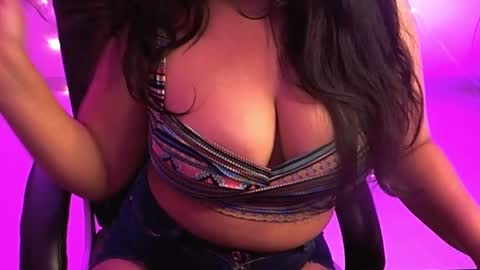 Snapshot of nightqueen107446 chatting on 03.04.25 nightqueen107446 online show from 03.04.25