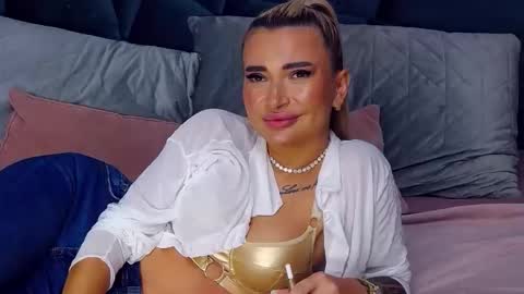 Snapshot of nightshadeiris chatting on 09.25.25 Iris online show from 09.25.25