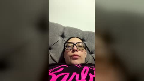 Snapshot of niickyjones chatting on 04.29.26 Anni online show from 04.29.26