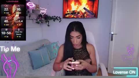 Snapshot of niickylovee chatting on 02.11.26 Nicolle Bustamante online show from 02.11.26
