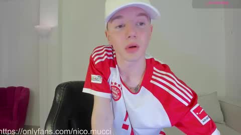 Snapshot of niico_18 chatting on 12.04.24 Nicolas Mucci online show from 12.04.24