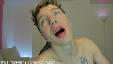 Snapshot of niico_18 chatting on 01.09.25 Nicolas Mucci online show from 01.09.25