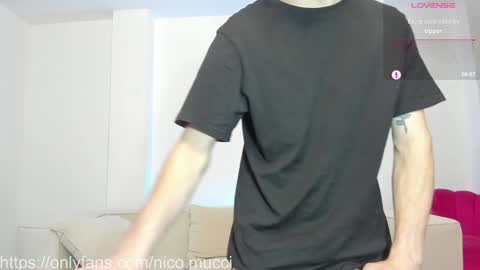 Snapshot of niico_18 chatting on 01.13.25 Nicolas Mucci online show from 01.13.25