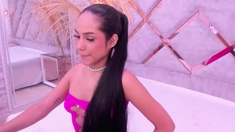 Snapshot of niicole_taylor chatting on 02.09.26 Nicole online show from 02.09.26