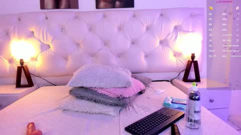 Nicolle  online show from 11.13.25