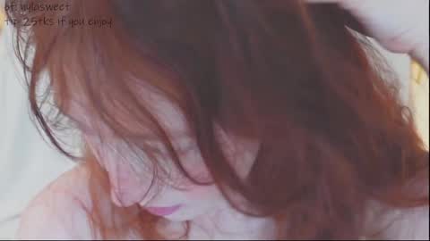 Snapshot of niilaa chatting on 02.07.25 of Nylasweet online show from 02.07.25