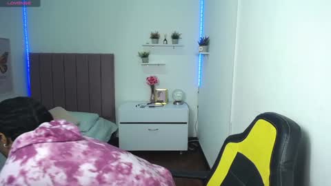          online show from 12.03.24