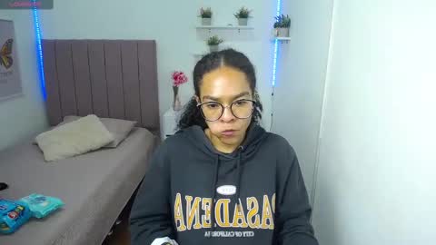          online show from 03.11.25