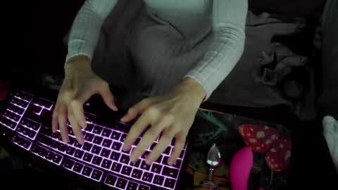 niirvana7 online show from 11.24.25