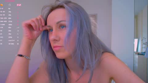 Nika Bloom online show from 04.10.26