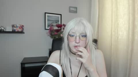 Snapshot of nika_dream1 chatting on 06.16.26 Nika online show from 06.16.26