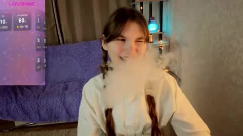 Snapshot of nika_omg chatting on 11.05.25 Nika online show from 11.05.25