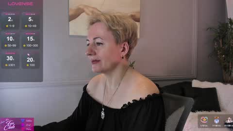 Nika online show from 01.18.25