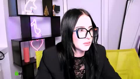 Snapshot of nika_still chatting on 12.19.25 Little Angel online show from 12.19.25