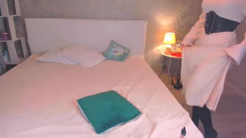 Snapshot of nikarocks chatting on 03.08.25 nikarocks online show from 03.08.25