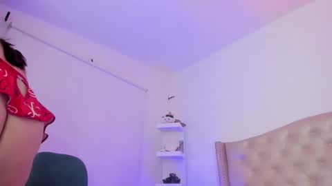 Snapshot of nikiibrooks chatting on 02.24.25 Niikii online show from 02.24.25