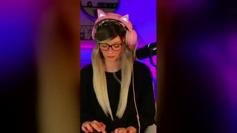 Kitty Chatte online show from 05.13.26