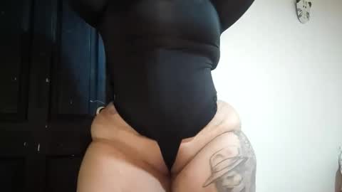 Snapshot of nikki_gray chatting on 03.08.26 Nikkita online show from 03.08.26