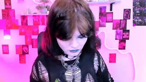 nikki_kiss_ online show from 05.06.26
