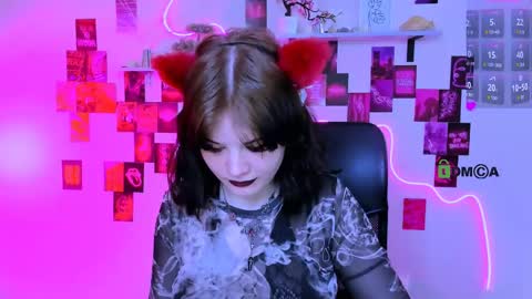 nikki_kiss_ online show from 05.13.26