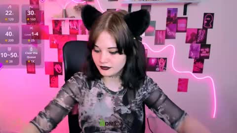 nikki_kiss_ online show from 05.22.26