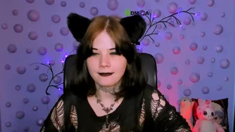 nikki_kiss_ online show from 05.28.26