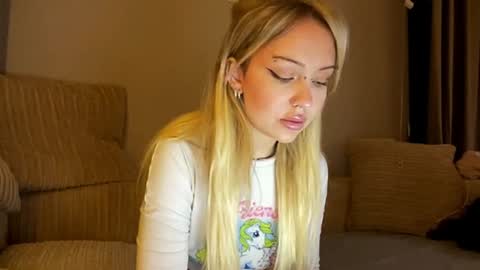 nicolette online show from 12.28.24