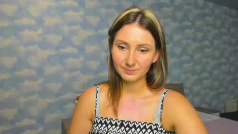 Snapshot of nikkikiss___ chatting on 06.29.26 nikkikiss___ online show from 06.29.26