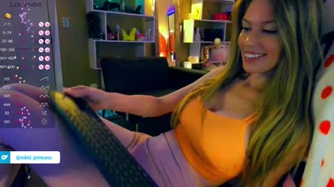 Snapshot of nikkiprincess chatting on 01.10.25 Schedule IN BIO online show from 01.10.25