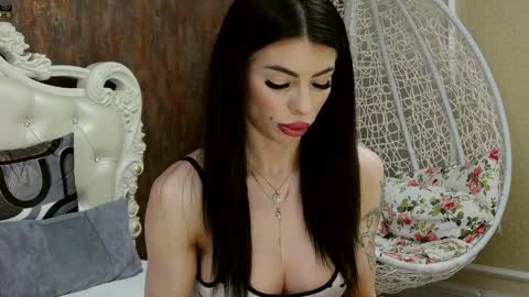 Snapshot of nikkirushxx chatting on 03.06.25 Nikky online show from 03.06.25