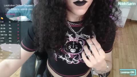 Snapshot of nikkisarin chatting on 10.27.25 NikkiSarin online show from 10.27.25